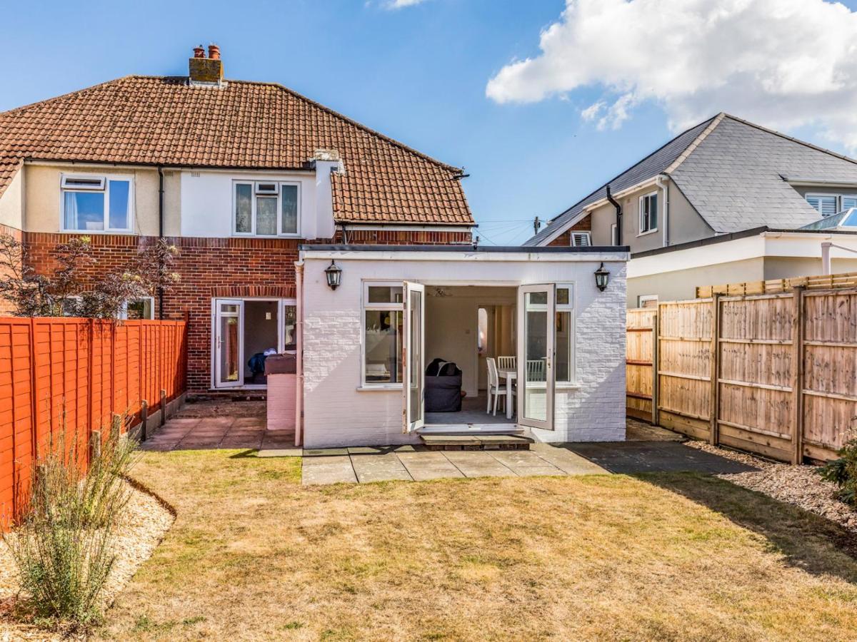 Pass The Keys Lovely Ground Floor Flat With Large Garden Chichester Eksteriør billede