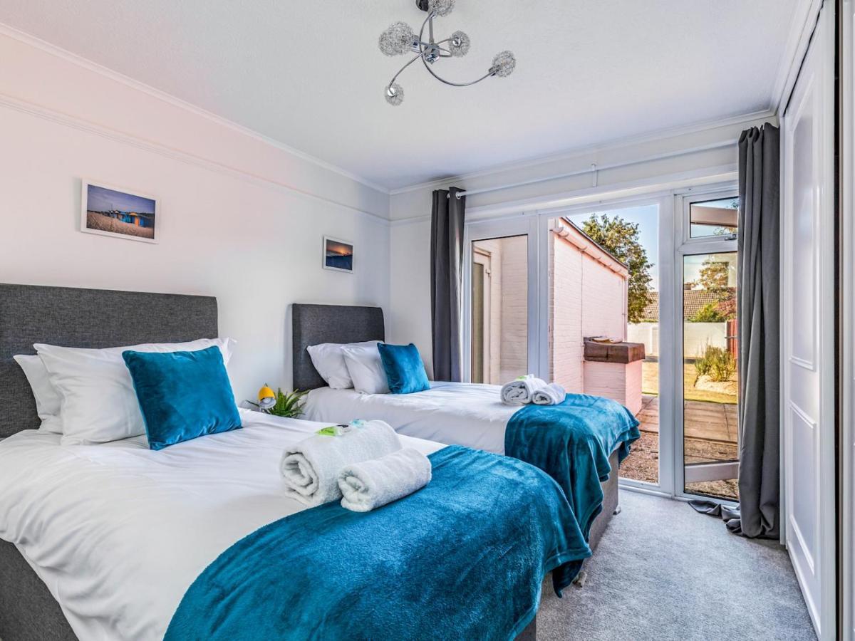 Pass The Keys Lovely Ground Floor Flat With Large Garden Chichester Eksteriør billede